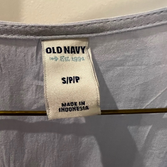 Old Navy Sky Blue Sleeveless Loose Top - Picture 3 of 3